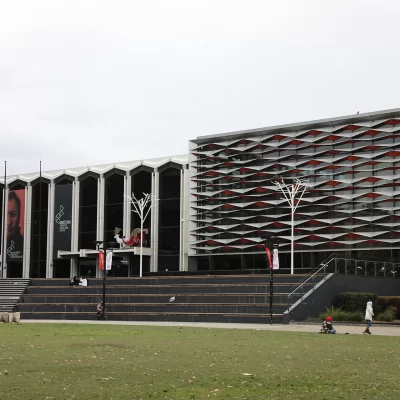 Bankstown Lib rary 2H8C7TB